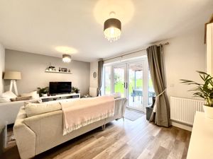 Living Room- click for photo gallery